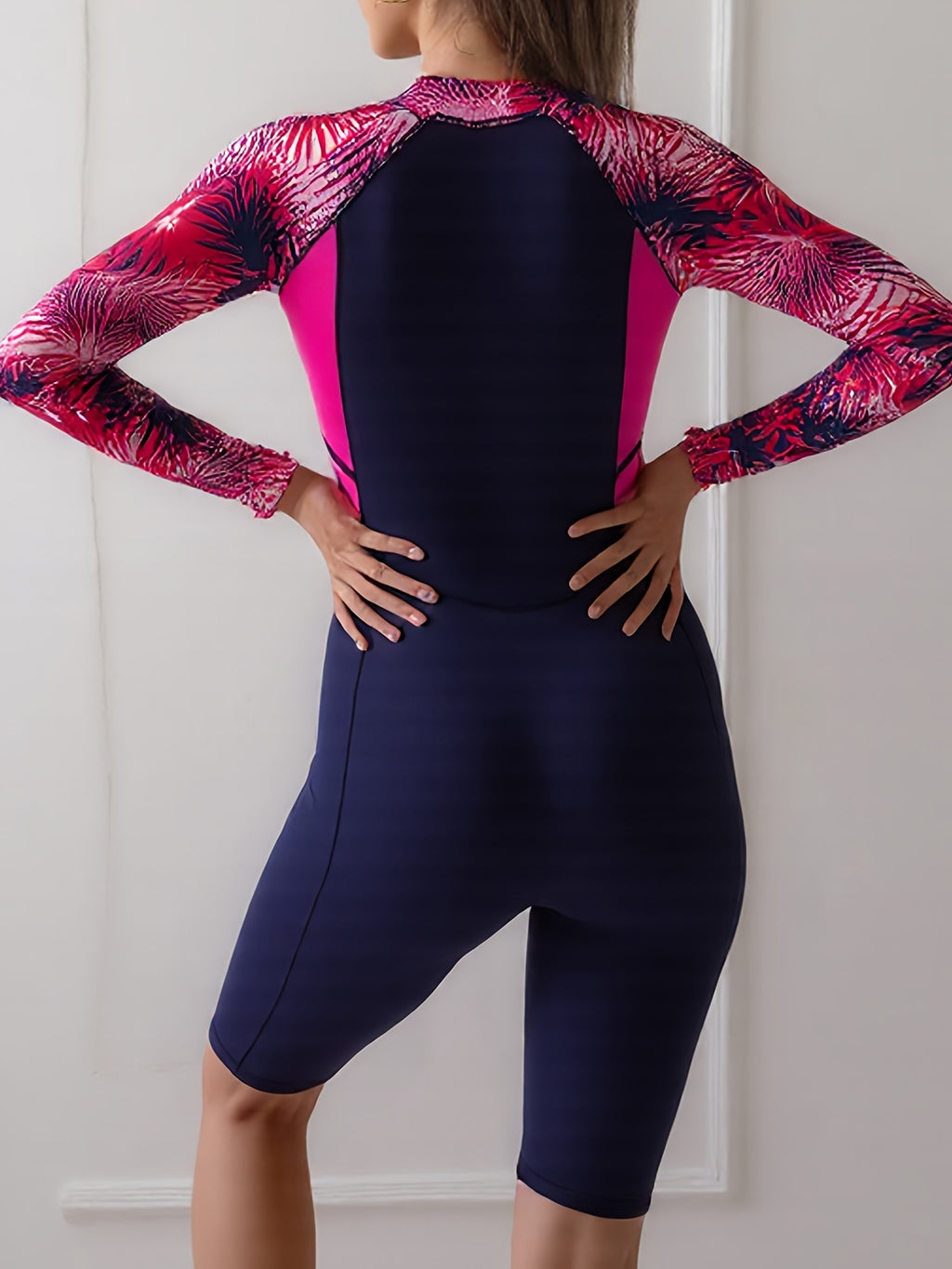 Colorblock Long Sleeves One-Piece Swimsuit Women, Zip Front Rash Guard Round Neck Tummy Control Bathing Suit, Women's Swimwear & Clothing
