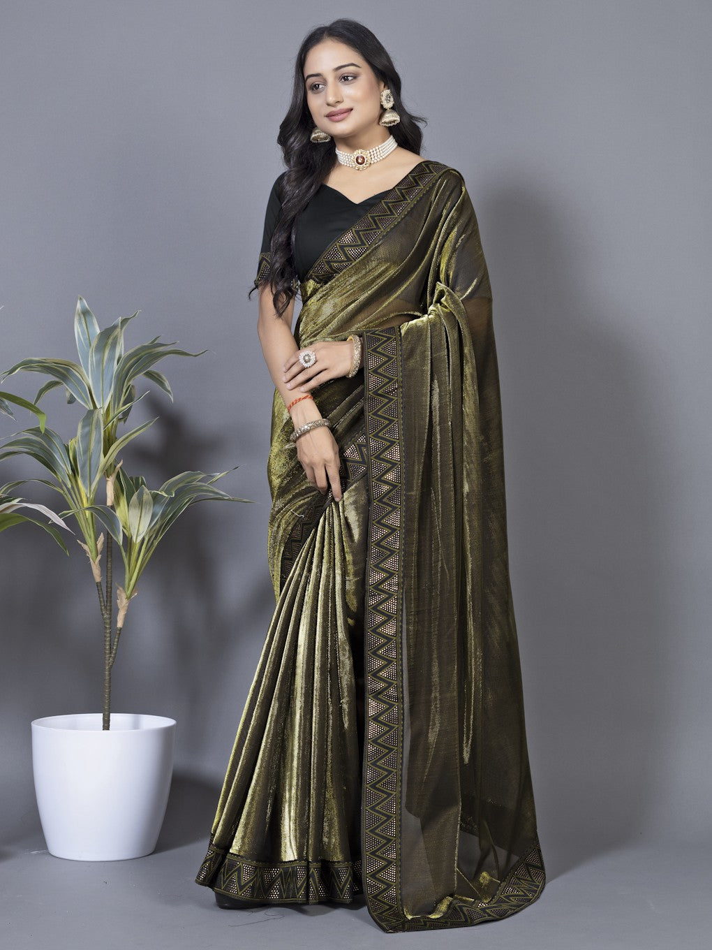 Women's Elegant Saree Set for festive wear-Olive